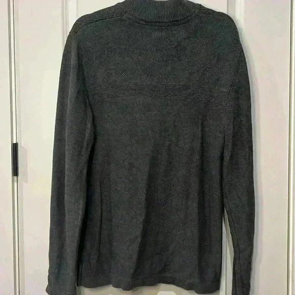 FLAG & ANTHEM Charoal Gray Quarter Zip Pullover - Picture 5 of 6